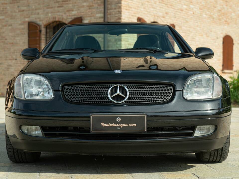 Image 3/50 of Mercedes-Benz SLK 200 Kompressor (1998)