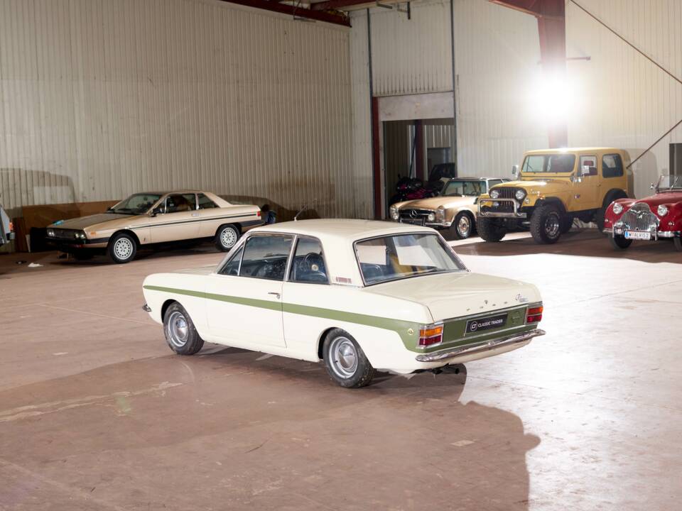 Image 11/53 de Ford Lotus Cortina (1969)