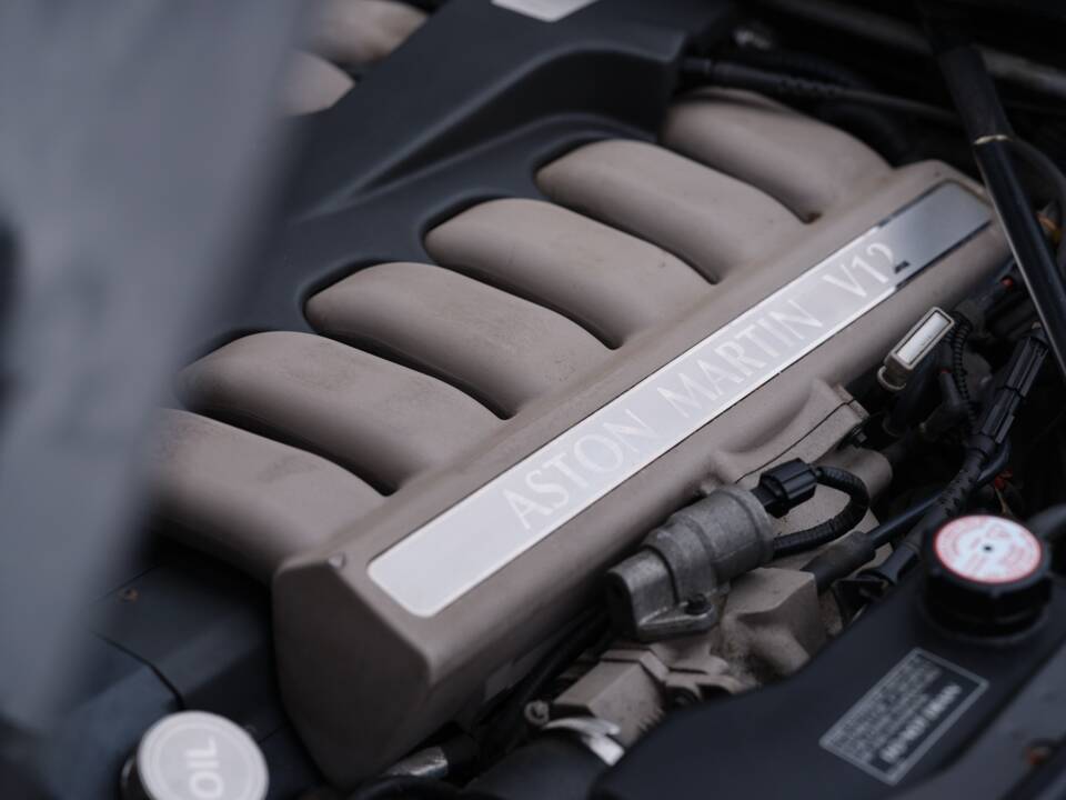 Bild 37/42 von Aston Martin DB 7 Vantage (2001)