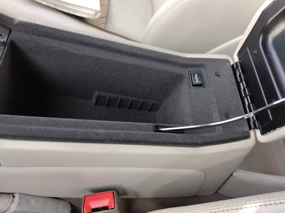 Image 57/71 of Daimler Super V8 (2000)