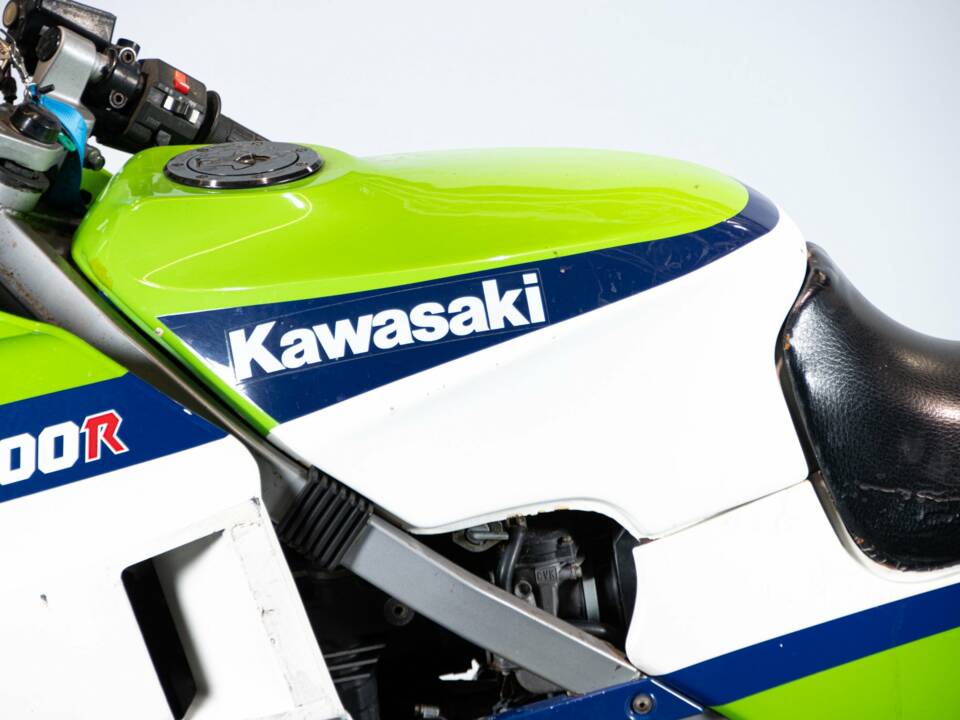 Imagen 22/39 de Kawasaki GPZ 600 R (1985)
