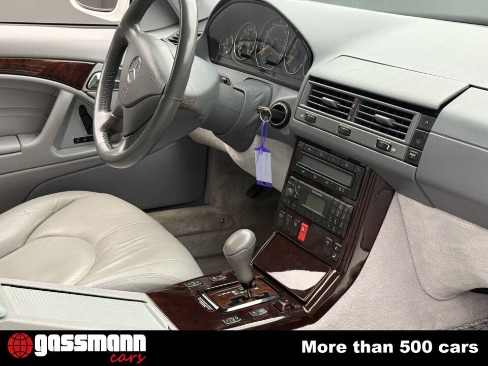 Immagine 13/15 di Mercedes-Benz SL 500 (2000)