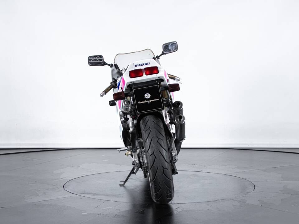 Immagine 7/50 di Suzuki RGV 250 Gamma (1992)
