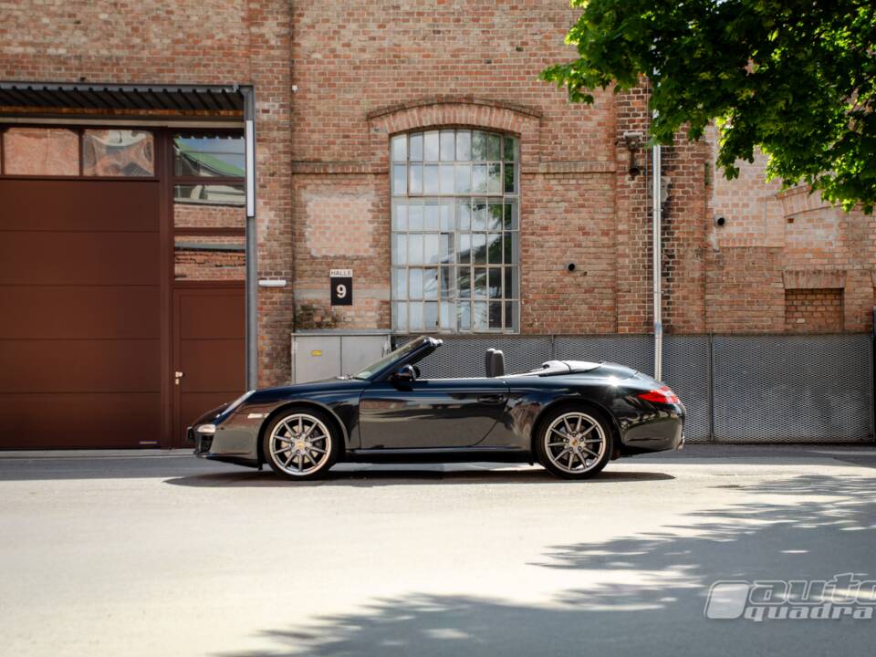 Image 2/15 of Porsche 911 Carrera (2008)