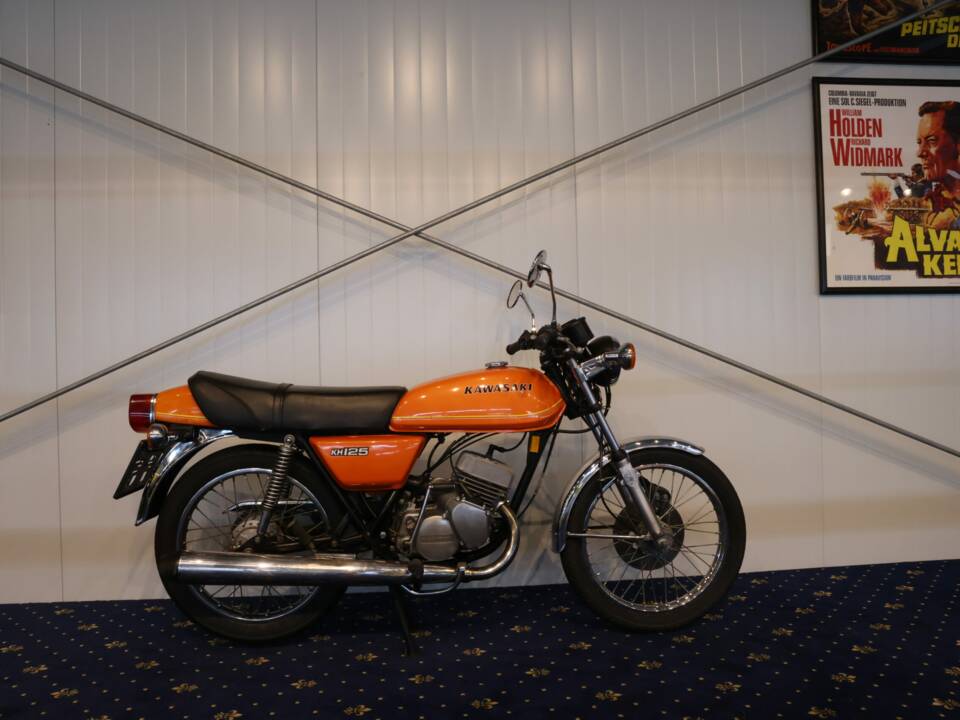 Immagine 2/29 di Kawasaki KH 125 (1981)