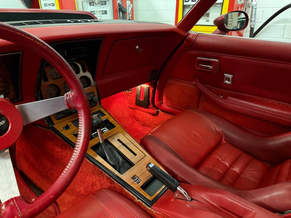 Bild 10/16 von Chevrolet Corvette Sting Ray (1979)
