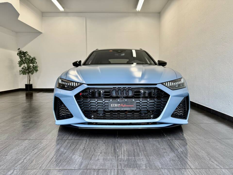 Immagine 4/31 di Audi RS6 Avant (2021)