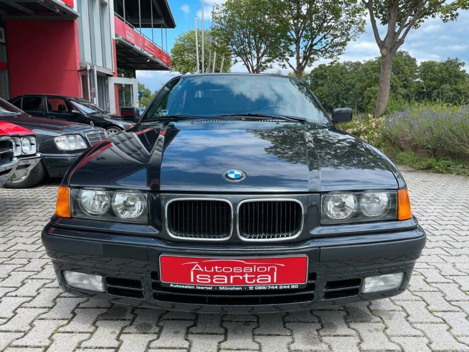 Afbeelding 4/20 van BMW 325i (1992)