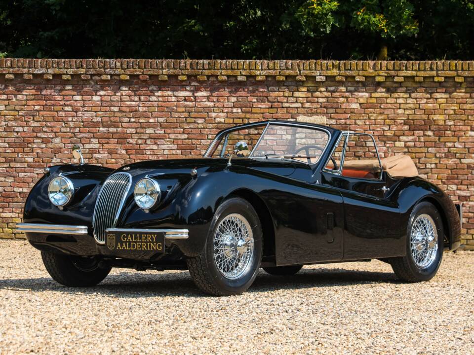 Immagine 24/50 di Jaguar XK 120 DHC (1953)