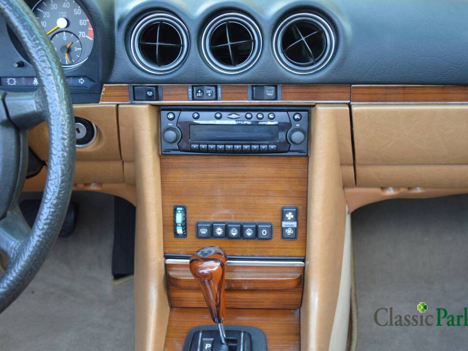 Image 49/50 de Mercedes-Benz 380 SL (1982)