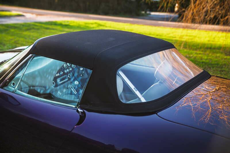 Image 13/50 of TVR Griffith 500 (2001)