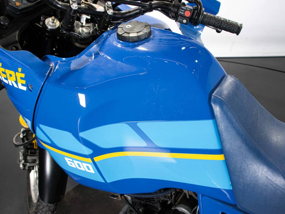 Imagen 48/50 de Yamaha XT 600 Z Ténéré (1989)