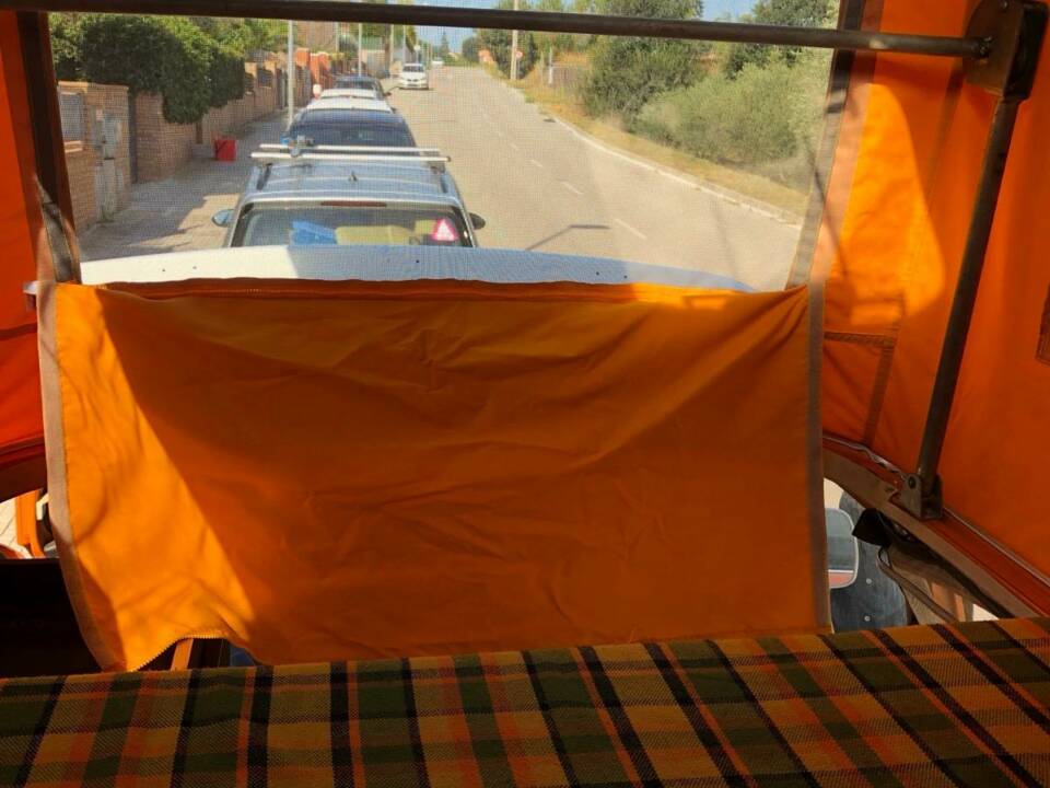 Afbeelding 6/11 van Volkswagen T2b Camper (1977)
