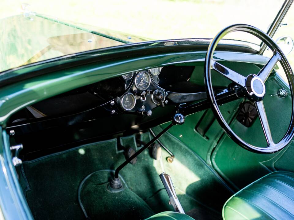 Image 4/50 of Morris Eight (1937)