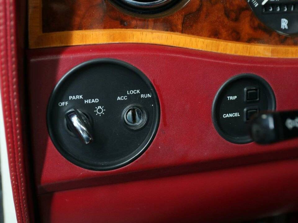 Afbeelding 17/50 van Rolls-Royce Corniche III (1991)