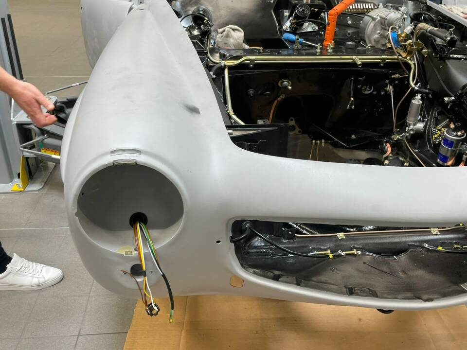 Image 14/54 of Mercedes-Benz 190 SL (1957)