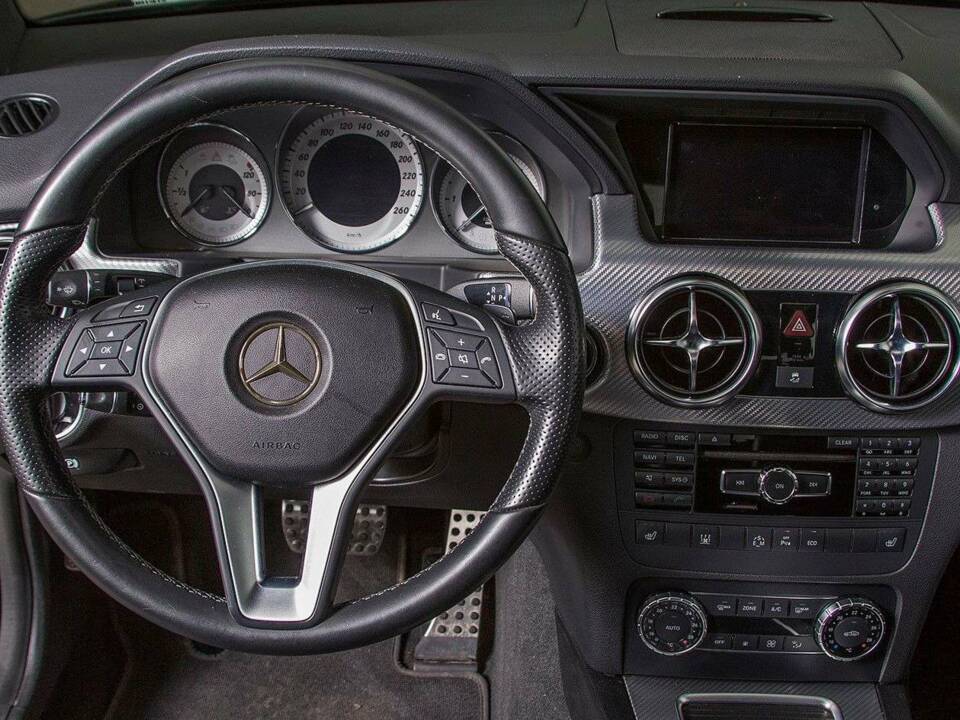 Imagen 17/23 de Mercedes-Benz GLK 220 CDI 4MATIC (2014)