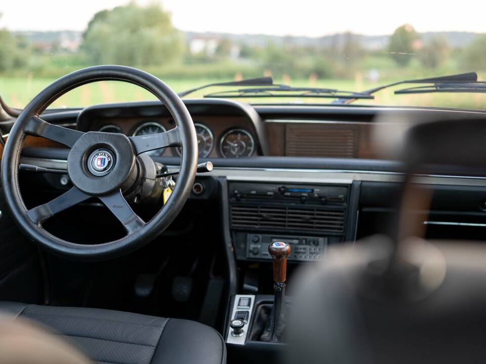 Bild 6/12 von BMW 3.0 CSi (1975)