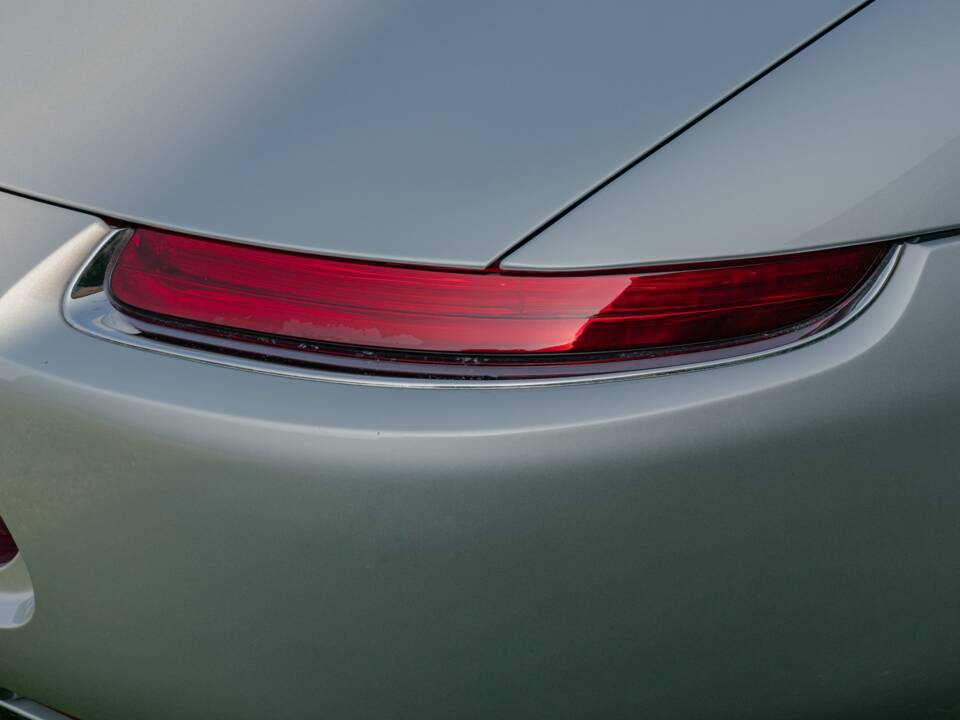 Image 69/185 of BMW Z8 (2001)