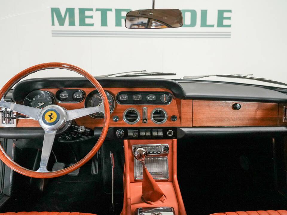 Bild 2/50 von Ferrari 330 GT (1965)