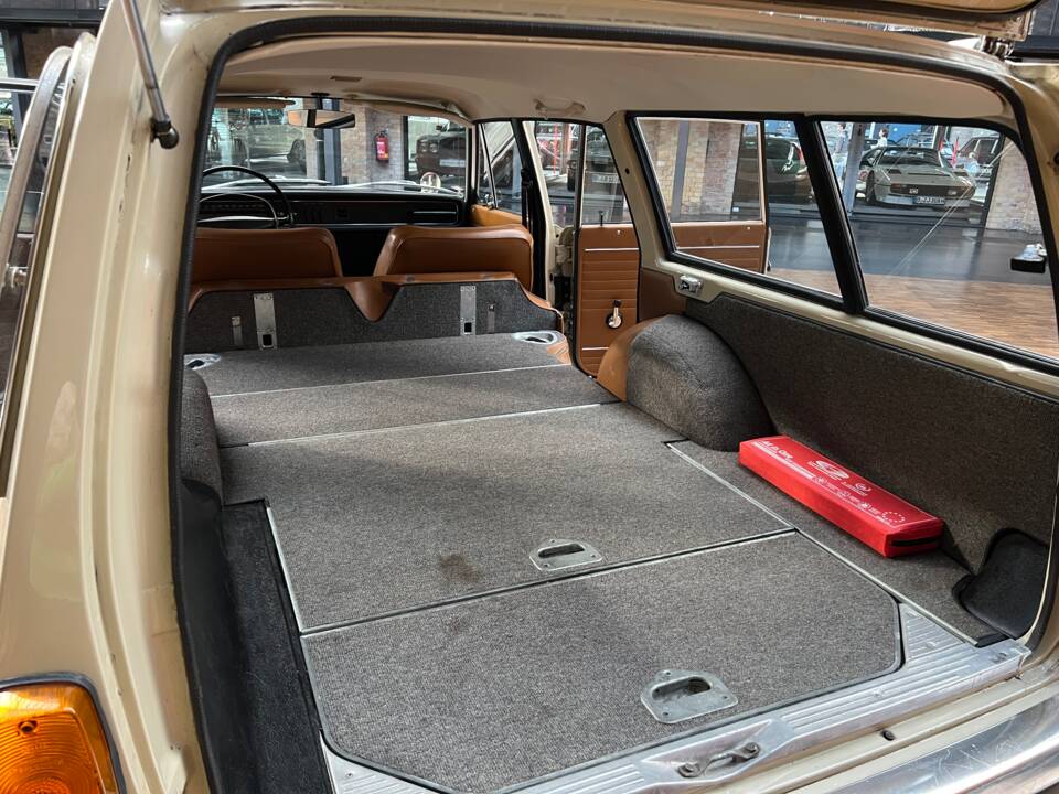 Image 26/35 of Volvo P 145 (1968)