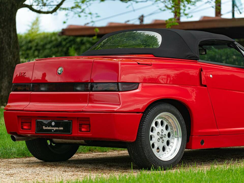 Immagine 35/50 di Alfa Romeo RZ (1993)