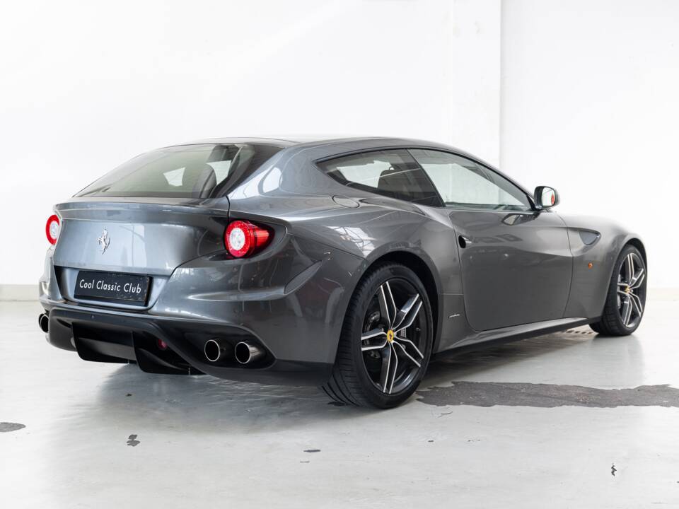 Image 6/47 of Ferrari FF (2015)