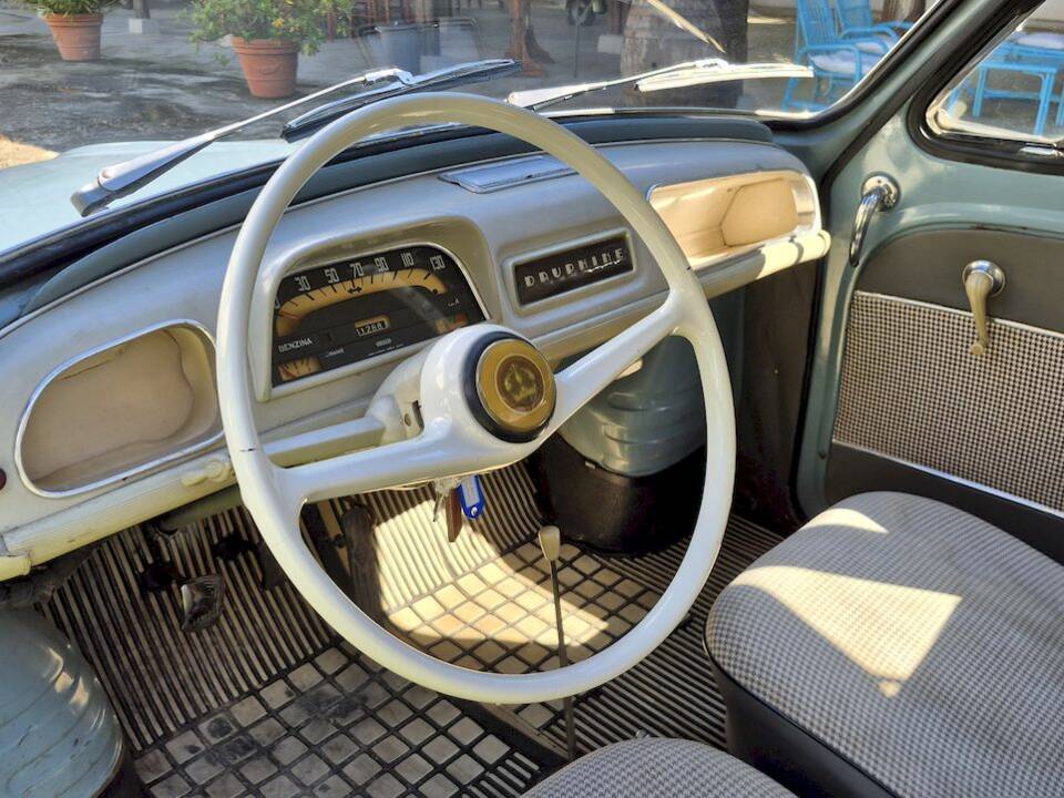 Image 31/64 of Alfa Romeo Dauphine R 1090 (1961)