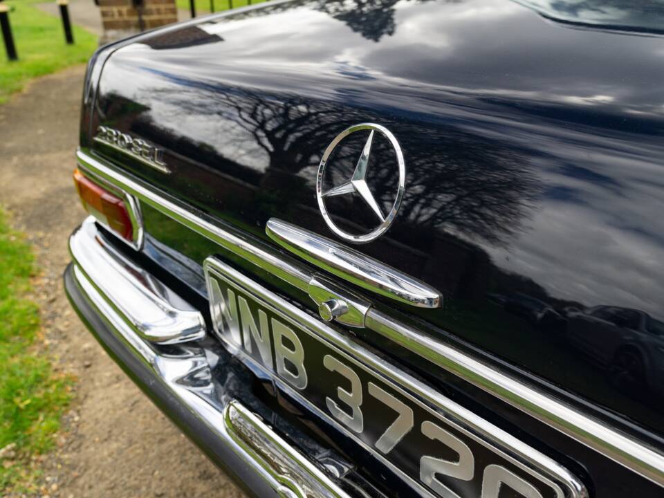 Imagen 11/21 de Mercedes-Benz 280 SEL (1968)