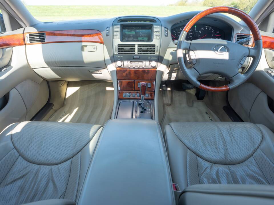 Afbeelding 4/50 van Lexus LS 430 (2002)