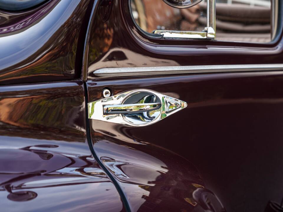 Immagine 15/33 di Renault 4 CV Décapotable (1951)