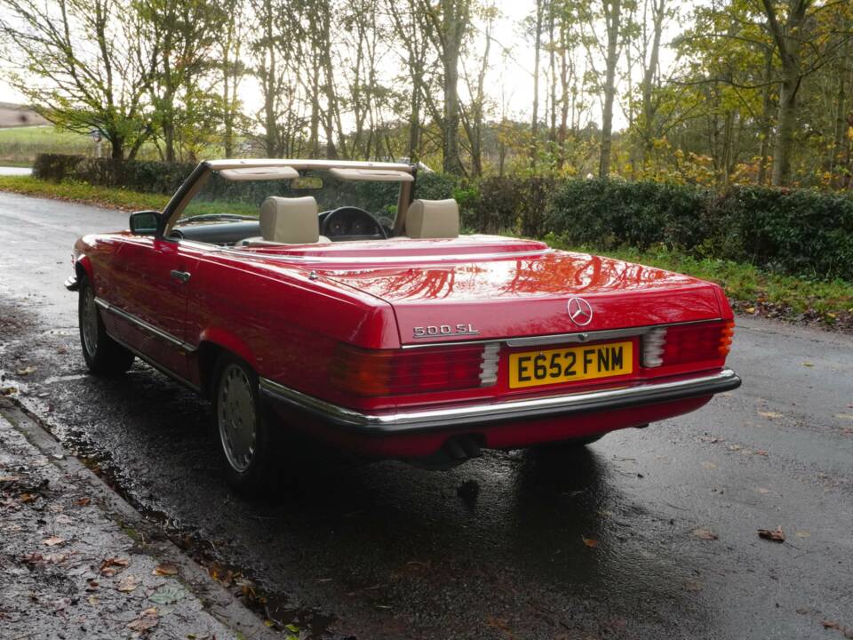 Image 4/22 of Mercedes-Benz 500 SL (1988)