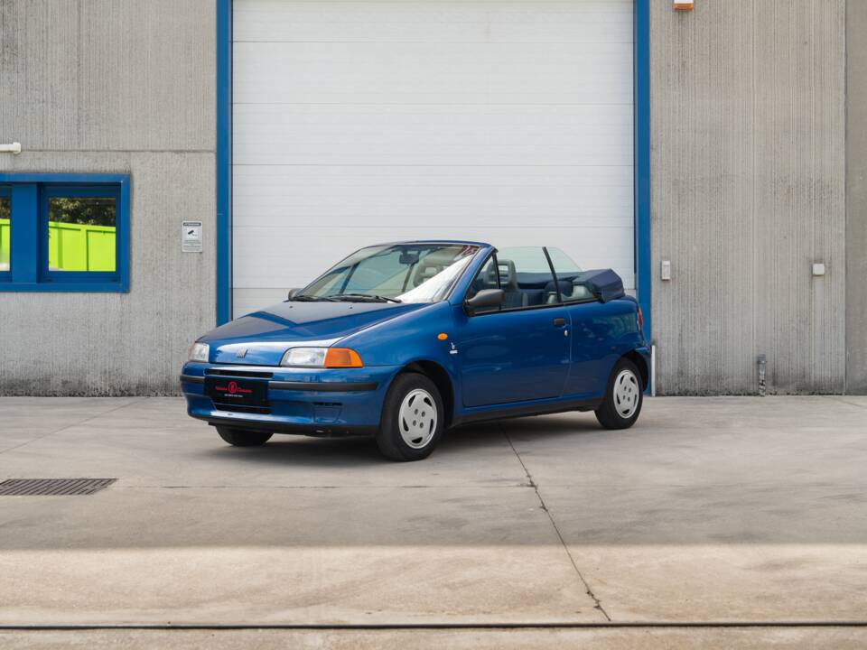 Image 2/99 of FIAT Punto 60 (1994)