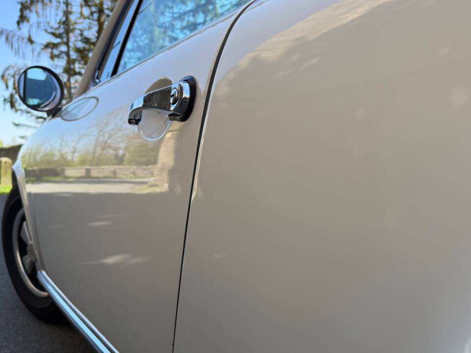 Afbeelding 41/49 van Porsche 911 2.2 T (1969)