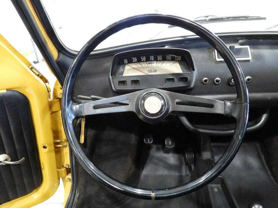 Image 6/15 of FIAT 500 L (1970)