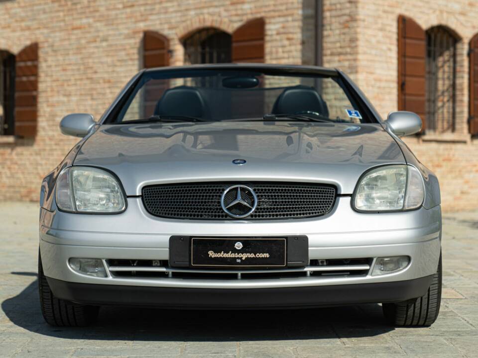 Afbeelding 3/50 van Mercedes-Benz SLK 200 (1997)