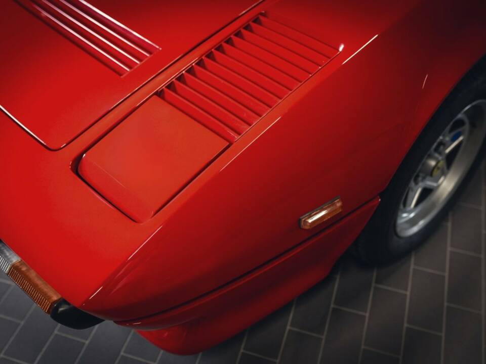 Image 3/15 of Ferrari 308 GTS Quattrovalvole (1984)