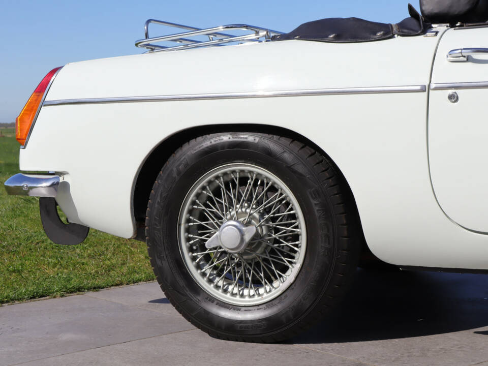 Bild 19/50 von MG MGB (1972)