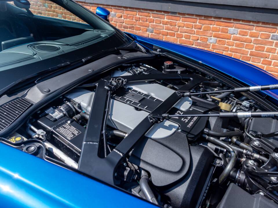 Image 5/98 of Aston Martin DBS GT Zagato (2020)