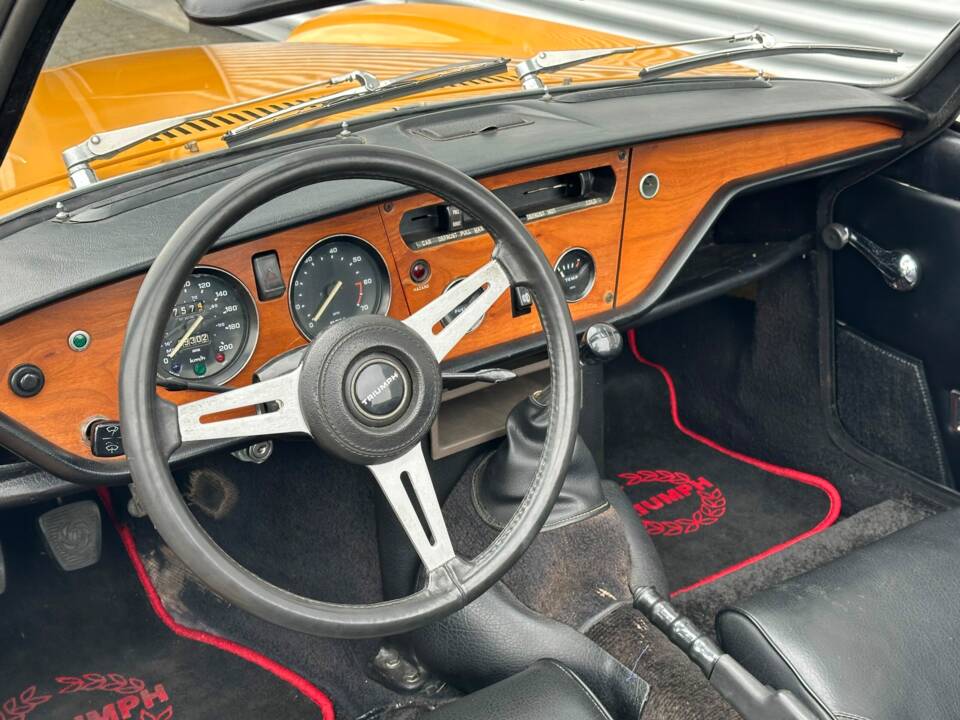 Image 6/6 of Triumph Spitfire Mk IV (1974)