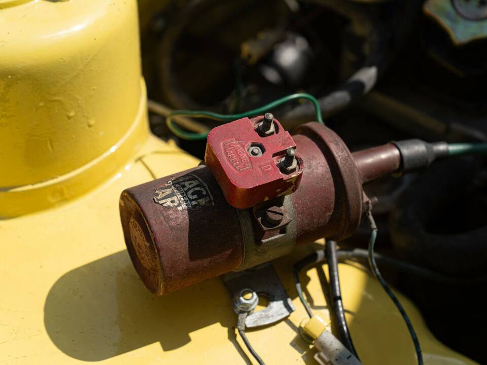 Immagine 48/50 di FIAT 127 Moretti Midimaxi 900 (1980)