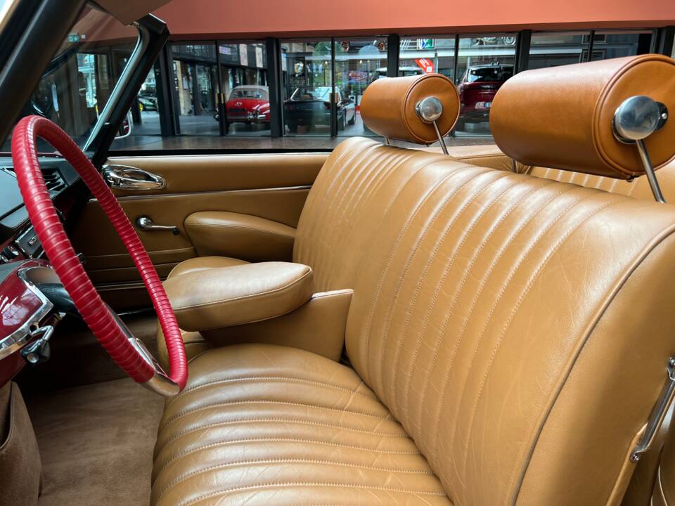 Immagine 22/33 di Citroën DS 19 Usine (1963)