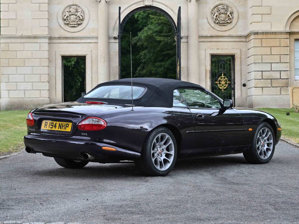 Afbeelding 4/50 van Jaguar XKR (1998)