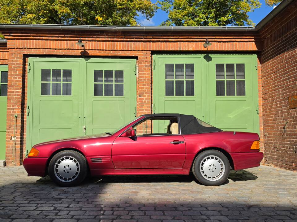 Image 10/100 of Mercedes-Benz 300 SL-24 (1991)