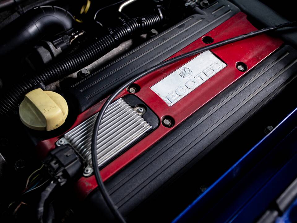 Bild 40/44 von Opel Speedster 2.2 (2001)