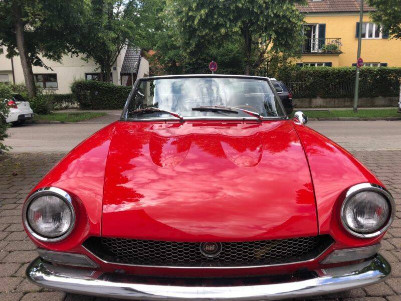 Image 4/32 of FIAT 124 Spider CS (1973)