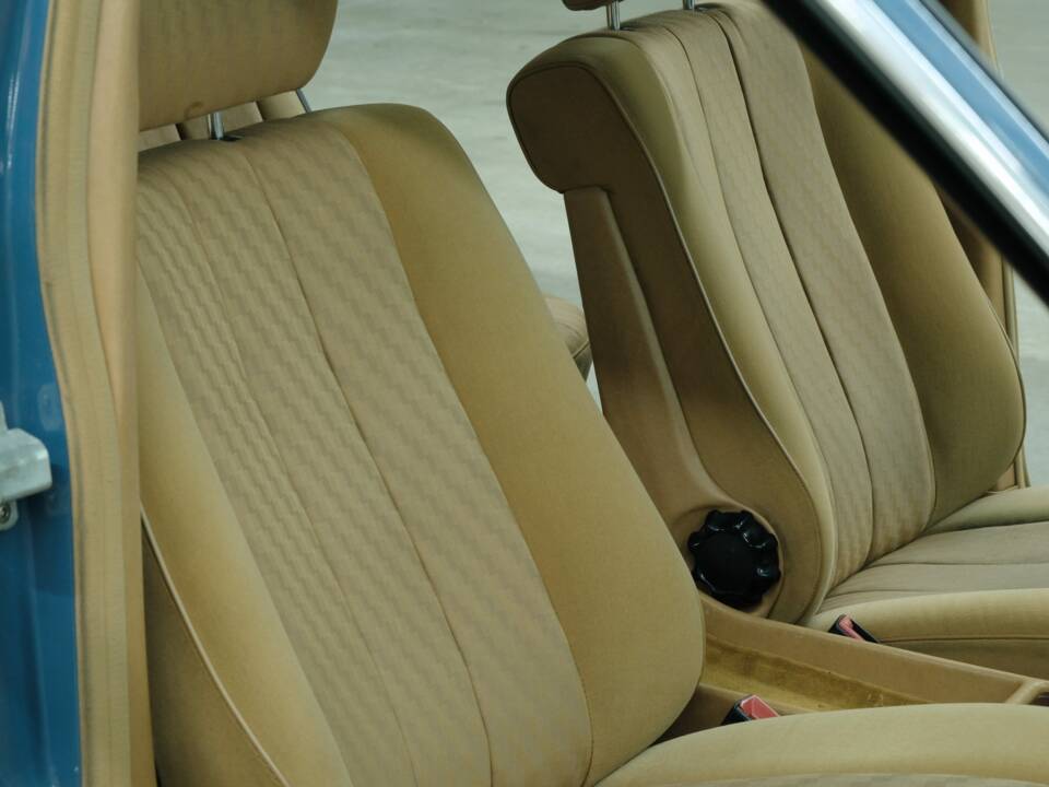 Bild 34/50 von Mercedes-Benz 280 SE (1983)