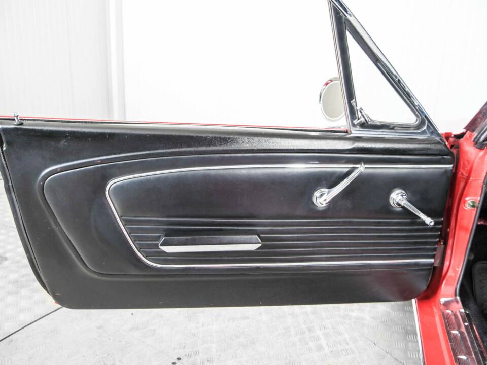Image 34/50 of Ford Mustang 289 (1966)