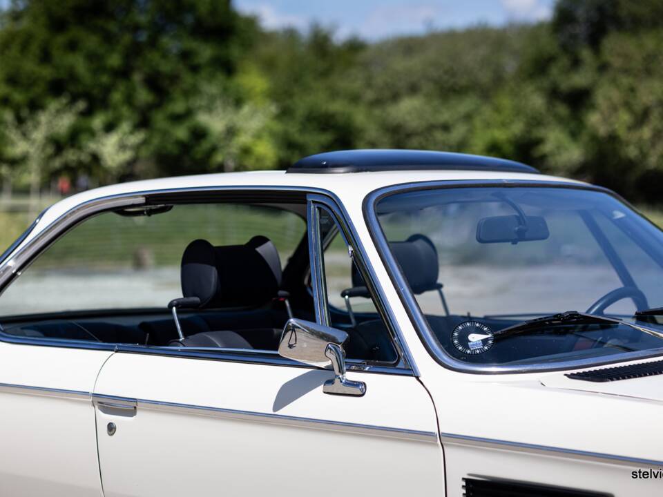 Bild 16/35 von BMW 3,0 CSi (1974)