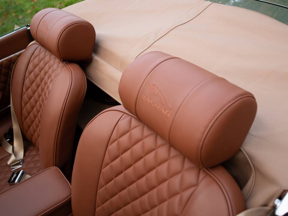 Bild 55/84 von Jaguar E-Type V12 (1973)